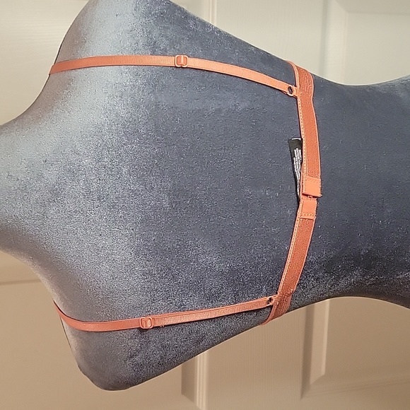 NWOT Urban Outfitters Sparkly Dark Peach 🍑 Bra - Picture 6 of 12